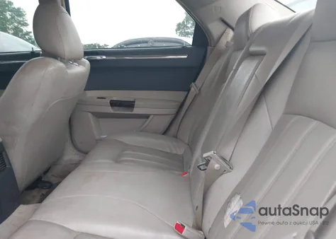 2005 Chrysler 300C from USA, damaged, VIN 2C3AA63H75H520578